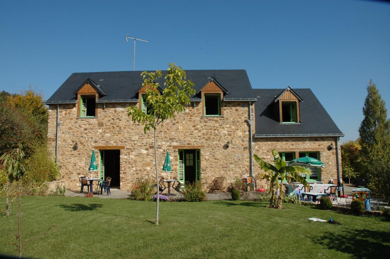 Hotel La Jameliniere à Chailland Extérieur photo