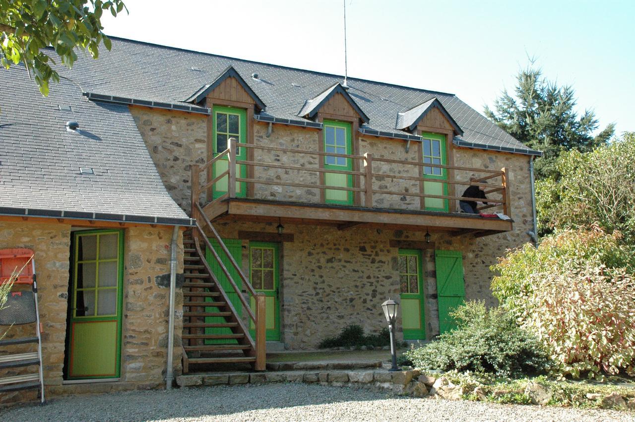 Hotel La Jameliniere à Chailland Extérieur photo